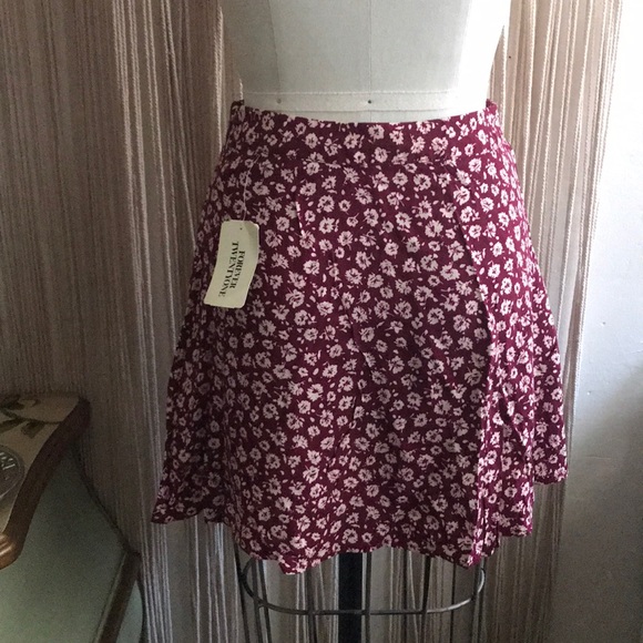 Forever 21 Dresses & Skirts - NWT | FLORAL SKIRT